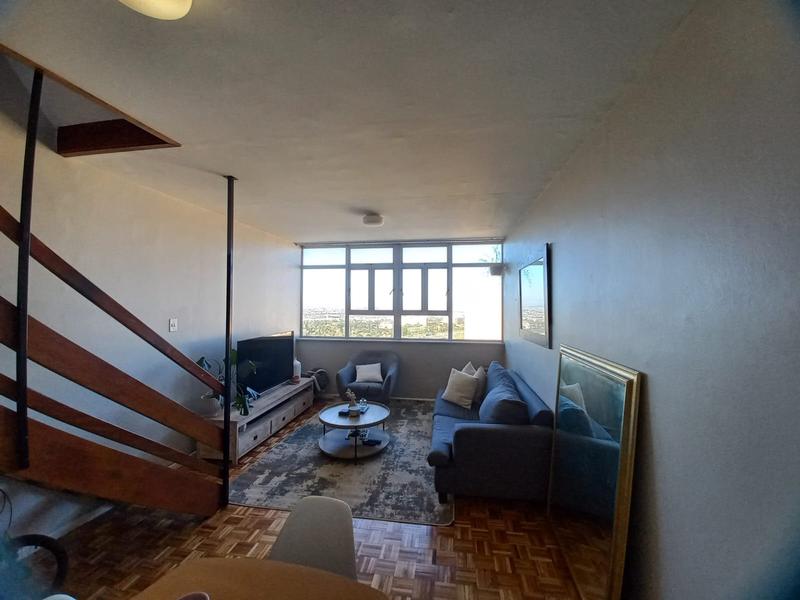 2 Bedroom Property for Sale in Loevenstein Western Cape